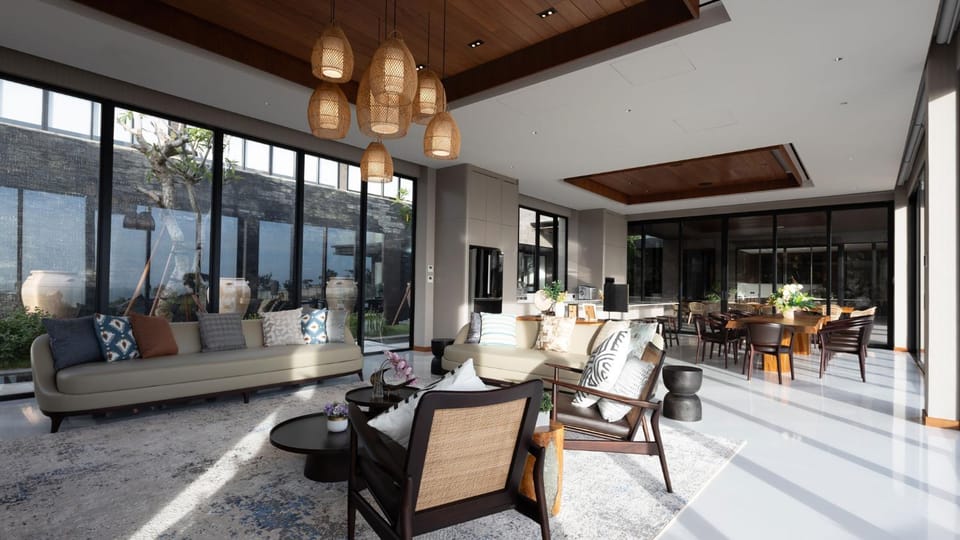 Living room, Seating area