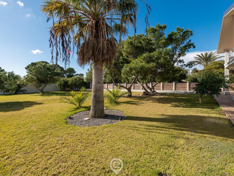 Estay - Golden Dunes Villa - Garden Retreat House in Sardinia