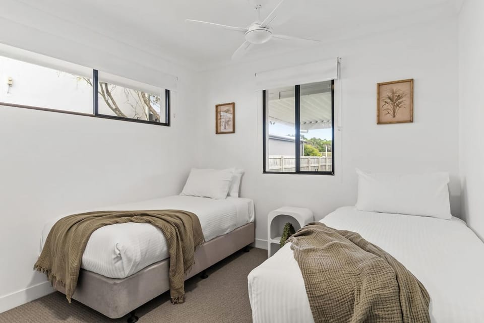Lennox Beach Shack House in Lennox Head