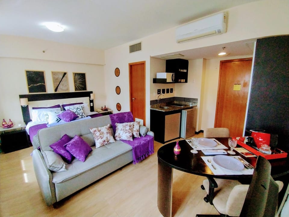 Hotel M-RCURE Av Paulista - The Royal king Duplex Studio - Deluxe Business Edition - Executive Class - By LuXXoR Hotel in Sao Paulo City