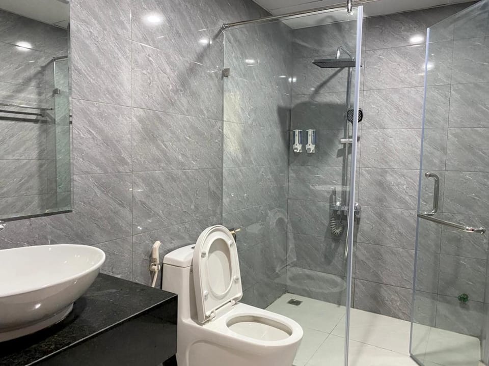 Shower, Toilet, Bathroom