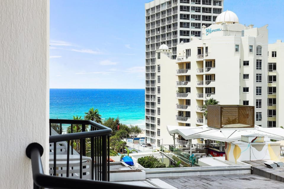 Balcony/Terrace, Beach, City view, Sea view