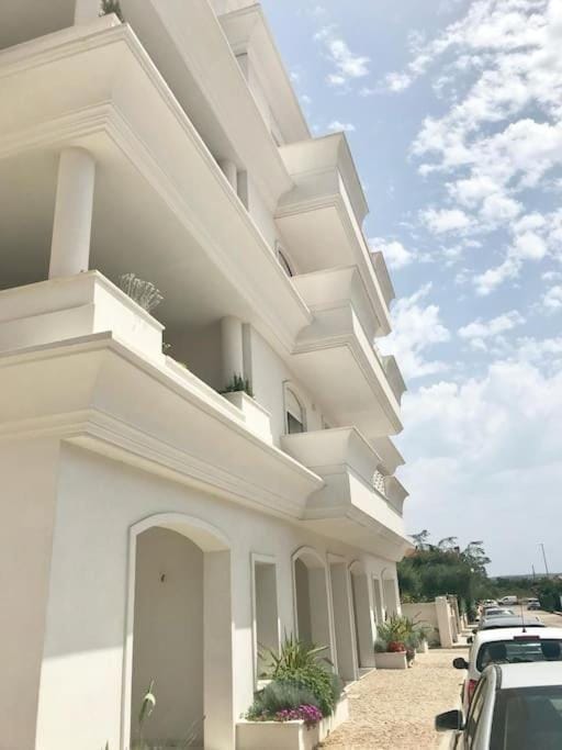 Property building, Balcony/Terrace