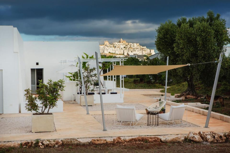 Seating area, City view