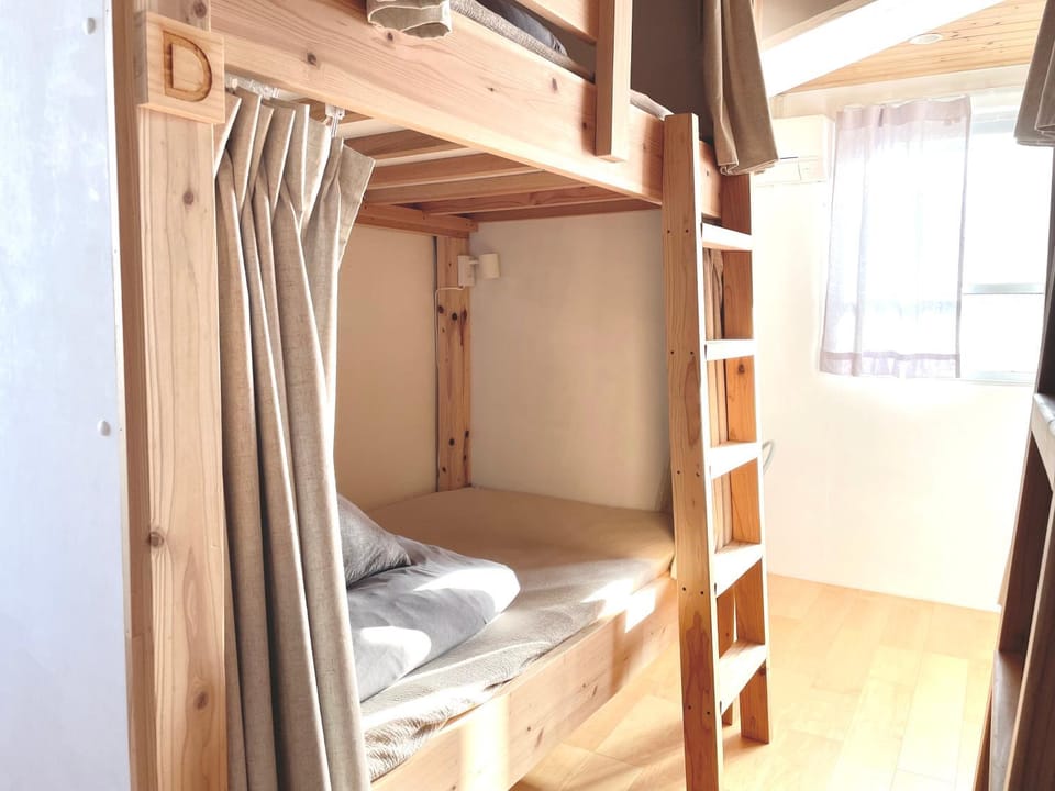 bunk bed
