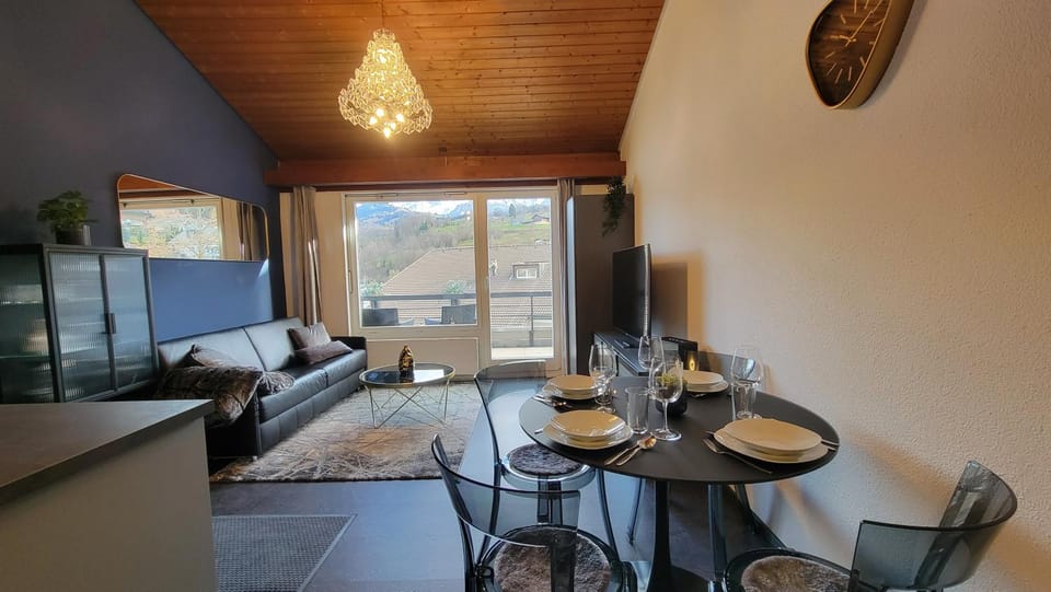 Living room, Seating area, Dining area