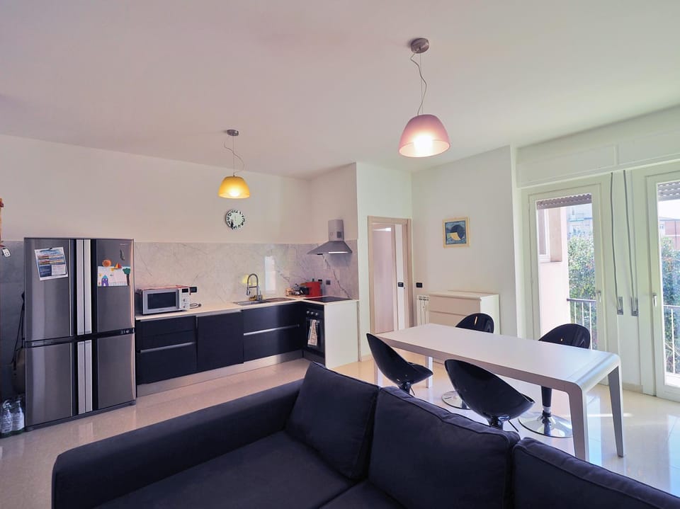 Kitchen or kitchenette, Living room, Dining area, stove