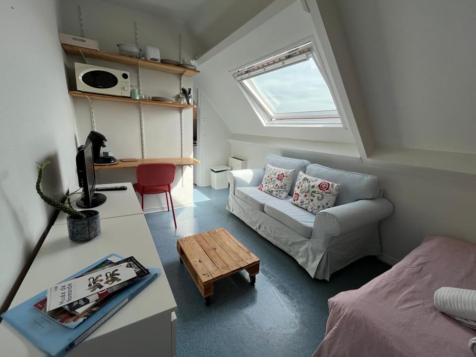 Studio Cosy avec Parking Privé Apartment in Caen