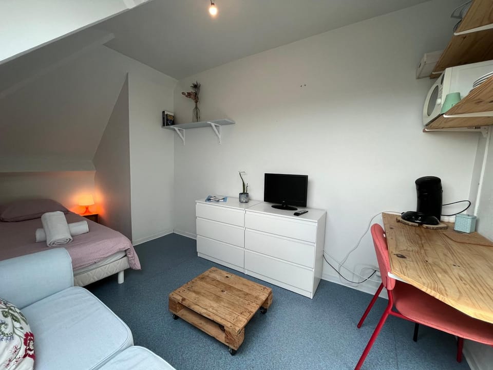 Studio Cosy avec Parking Privé Apartment in Caen