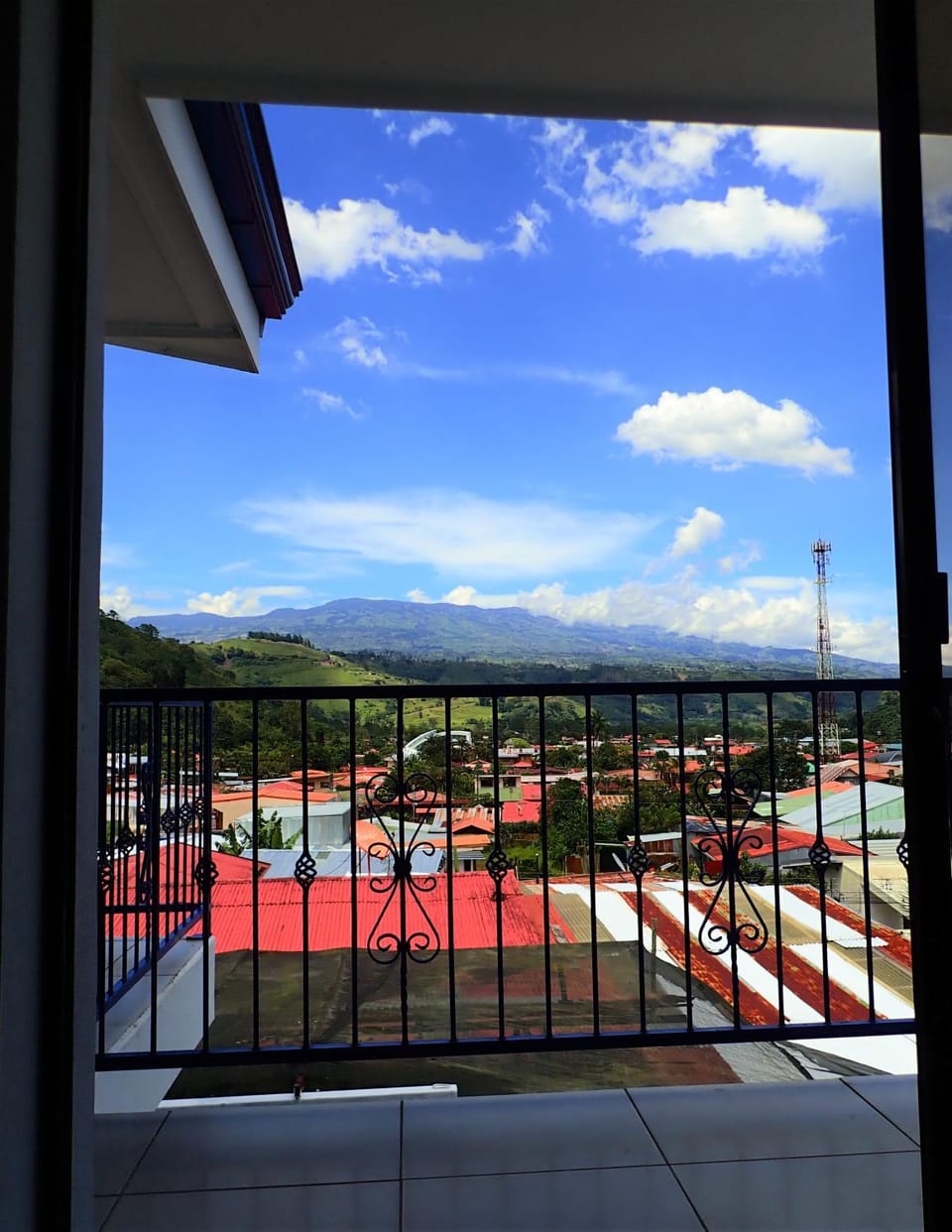 View (from property/room), Balcony/Terrace, Mountain view