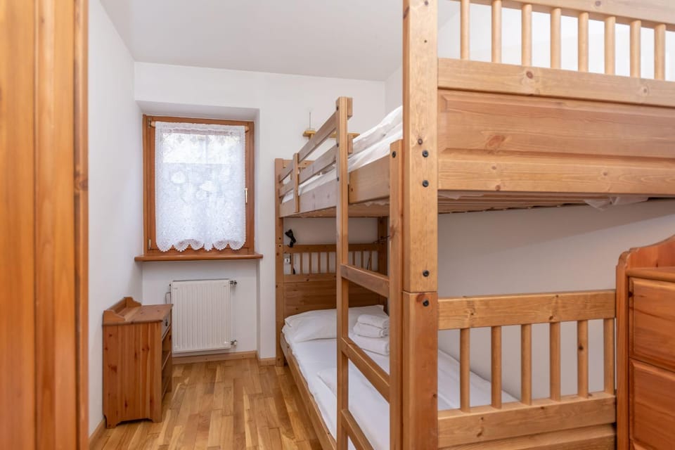 bunk bed