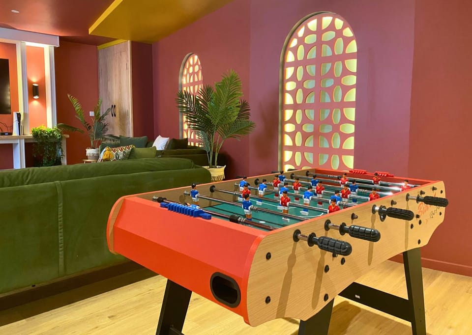 Game Room, Living room