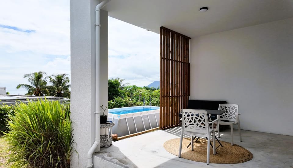Patio, Swimming pool