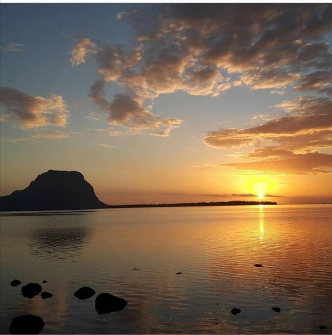 Nearby landmark, Day, Natural landscape, Mountain view, Sea view, Sunset