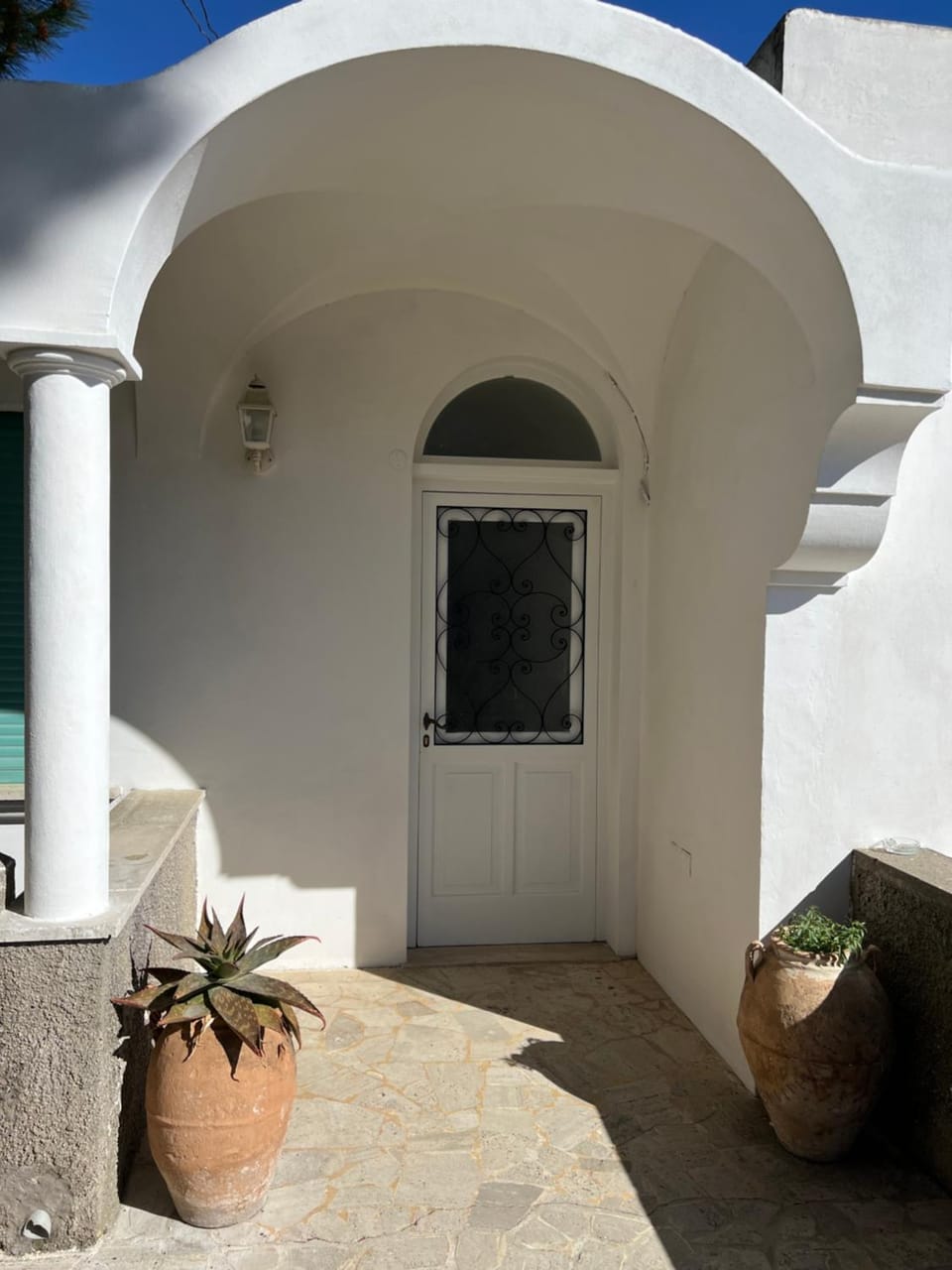 Facade/entrance