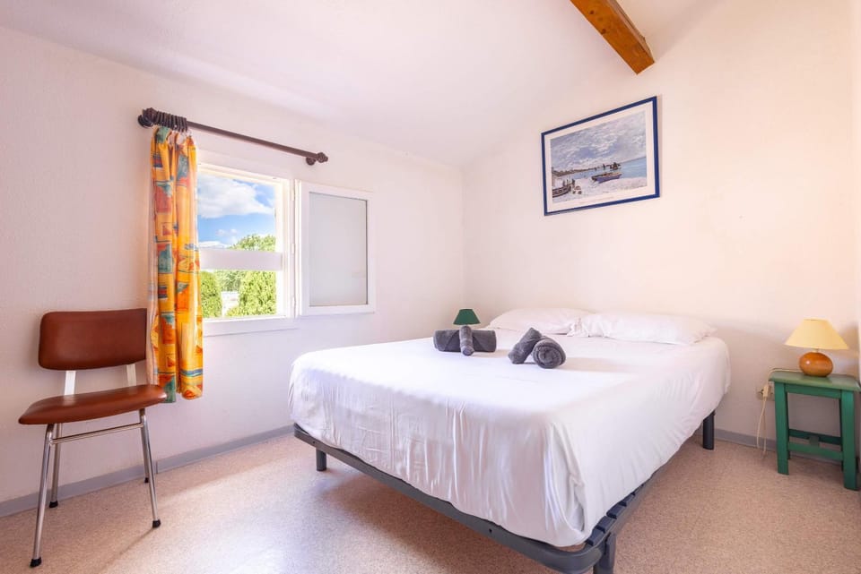 Petit pavillon 4 personnes dans résidence avec piscine House in Occitanie