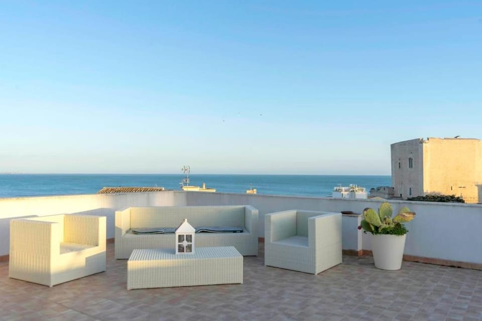 View (from property/room), Balcony/Terrace, Sea view