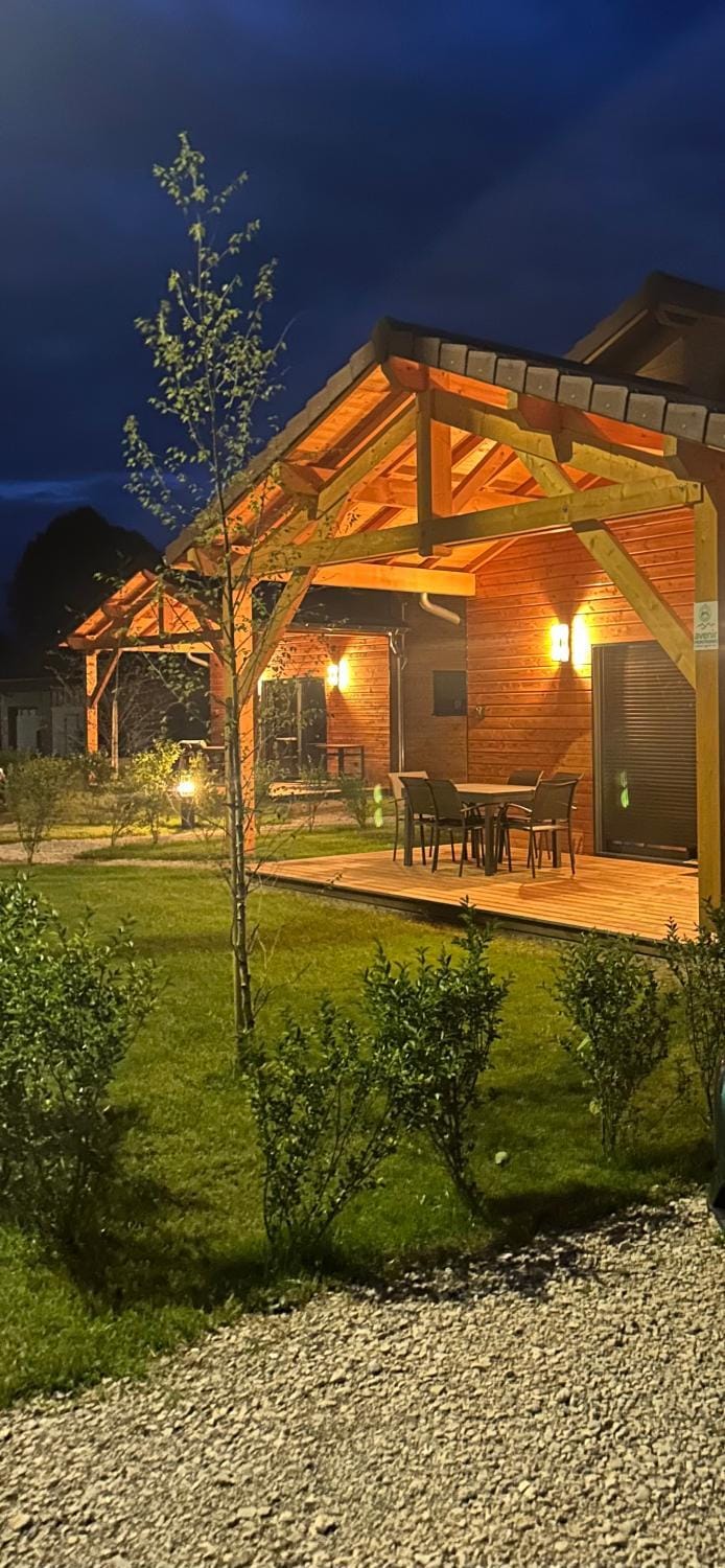 Property building, Patio, Garden