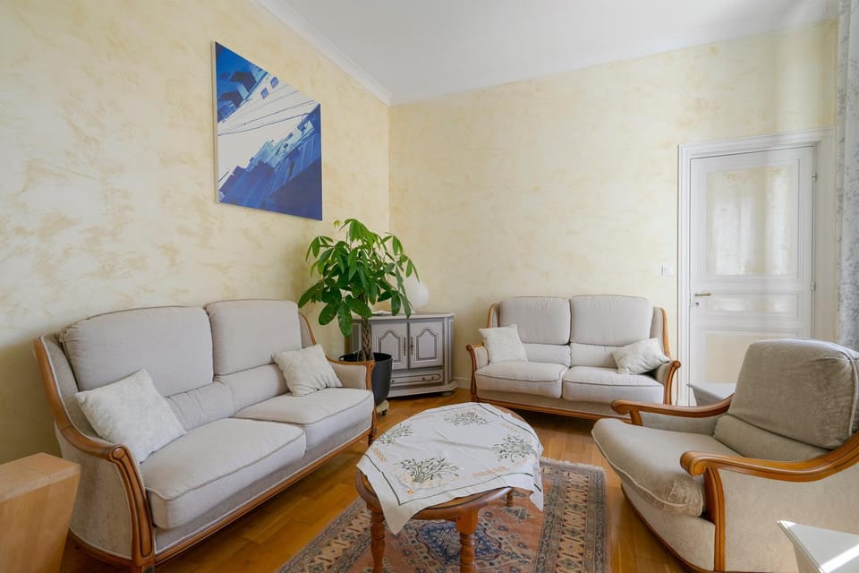Property building, Living room