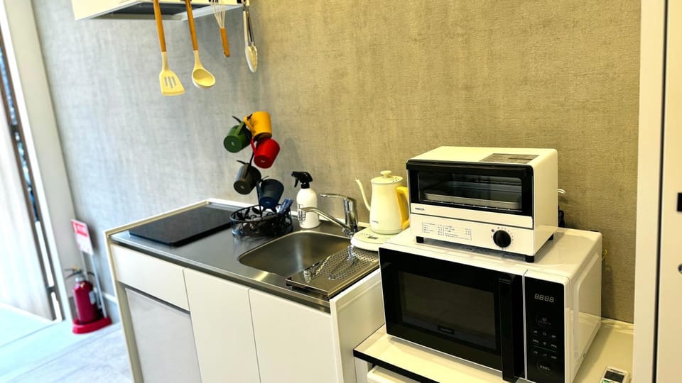 Kitchen or kitchenette, kitchen