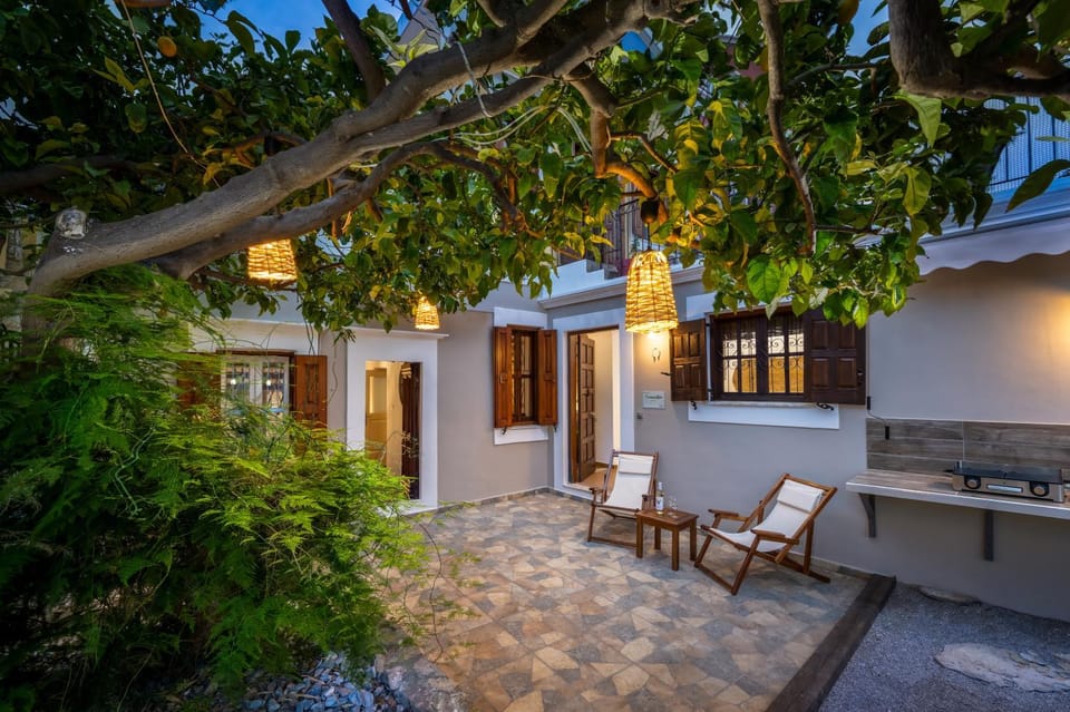 Property building, Patio, Garden, Garden view