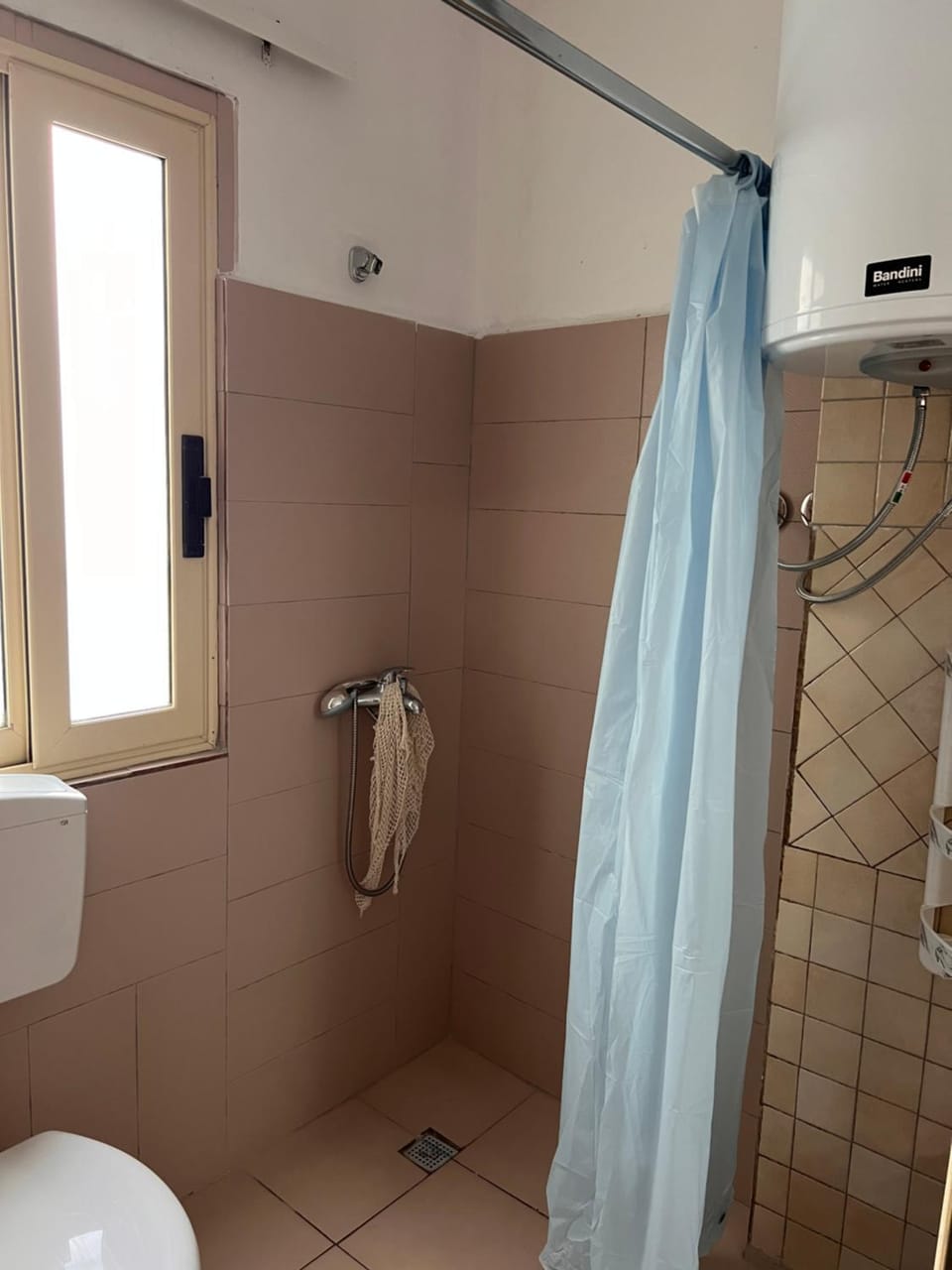 Shower, Bathroom, towels