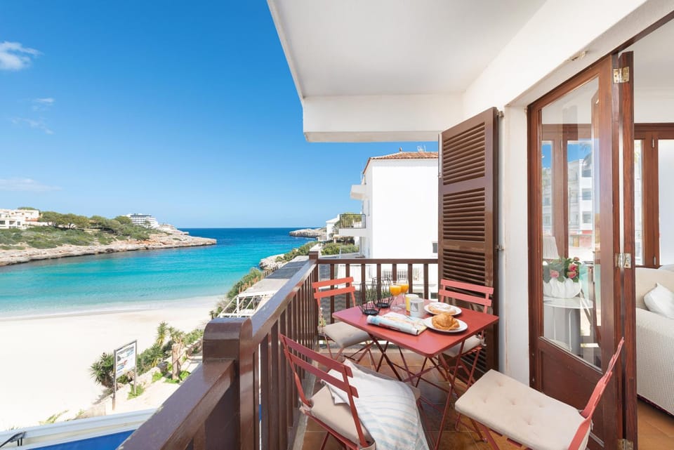 ¡Espectaculares vistas al mar en Corb Mari 1! Apartment in Migjorn