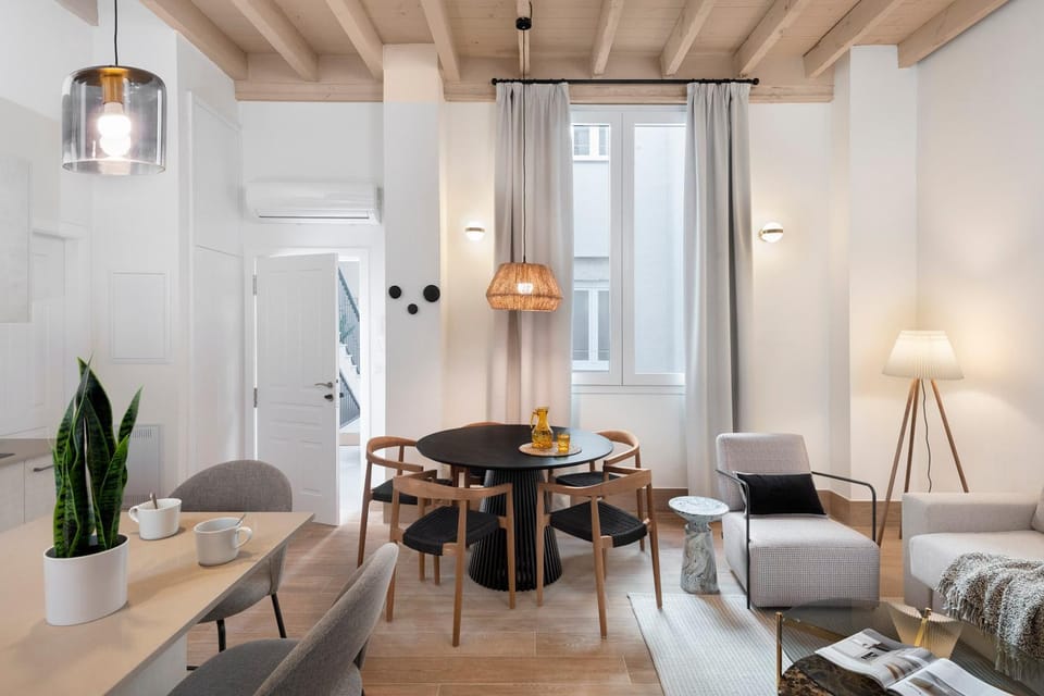 Living room, Seating area, Dining area