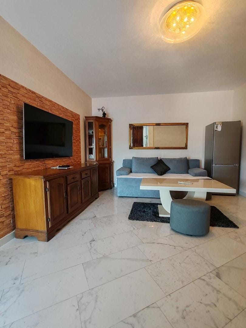 Villa Maxima u blizini plaže sa garažom i sigurnosnom kamerom Bed and Breakfast in Neum