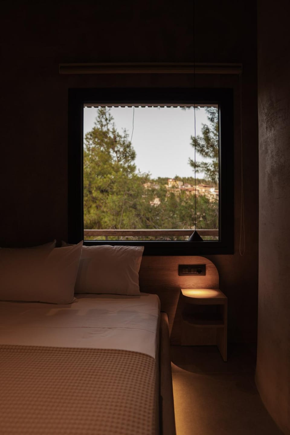 Bed, Natural landscape, Photo of the whole room, Bedroom