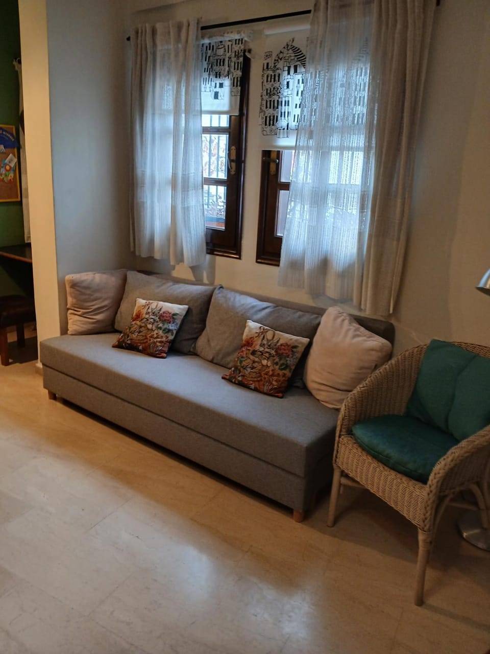 Bed, Living room