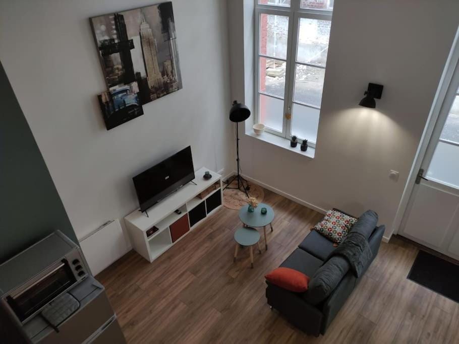 TV and multimedia, Seating area
