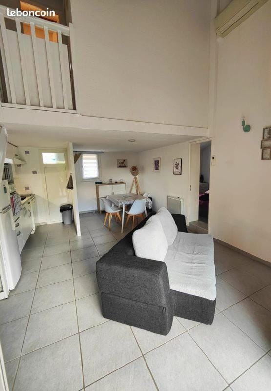 Kitchen or kitchenette, Living room, Photo of the whole room, Dining area