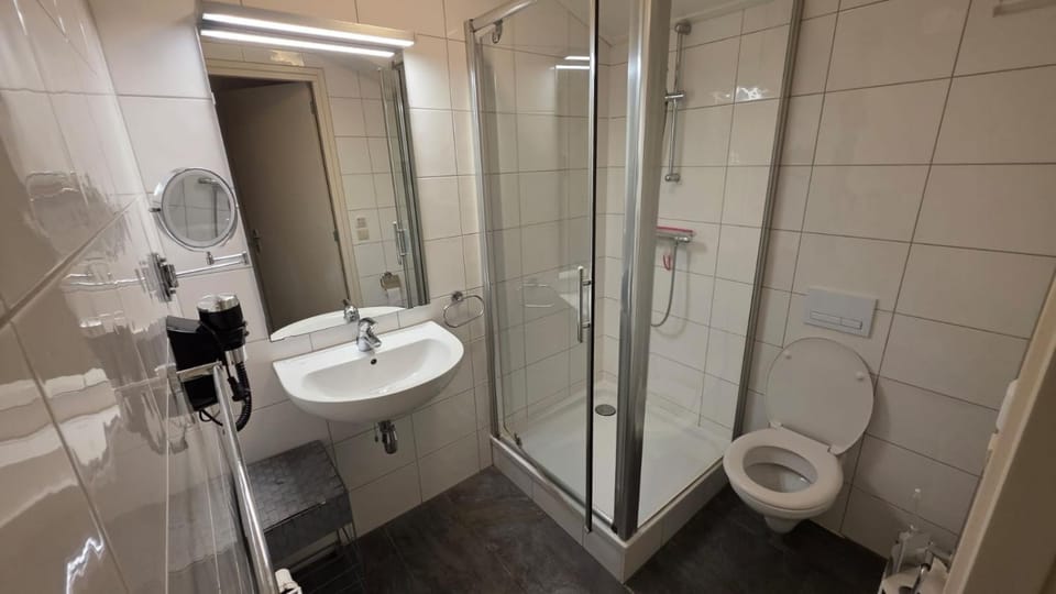 Shower, Toilet, Bathroom