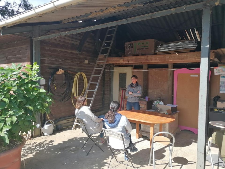 Patio, People, Balcony/Terrace