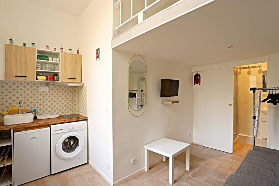 TV and multimedia, Kitchen or kitchenette, washing machine