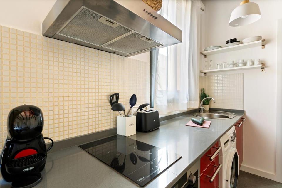 Lodging Apartments Almirall Beach 51 Apartment in Barcelona