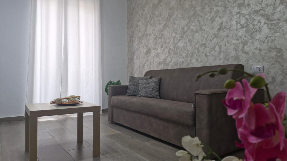 Bed, Living room, Seating area