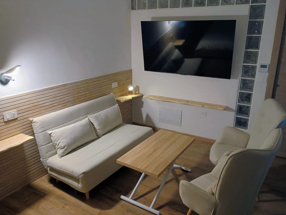 TV and multimedia, Seating area