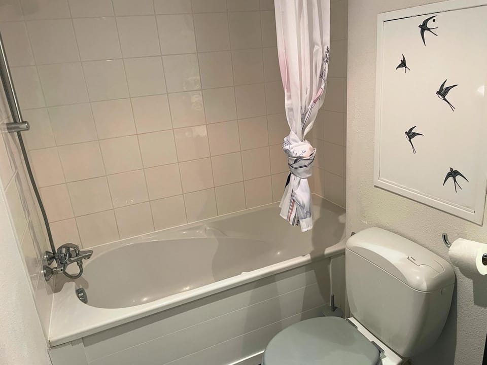 Bathroom, Bath
