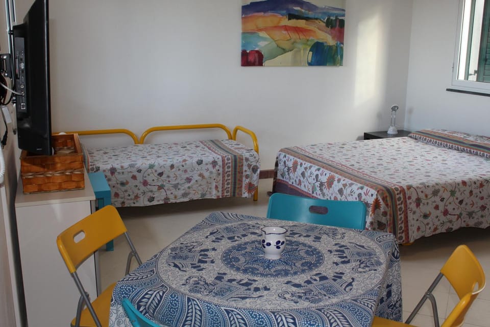 TV and multimedia, Living room, Bedroom