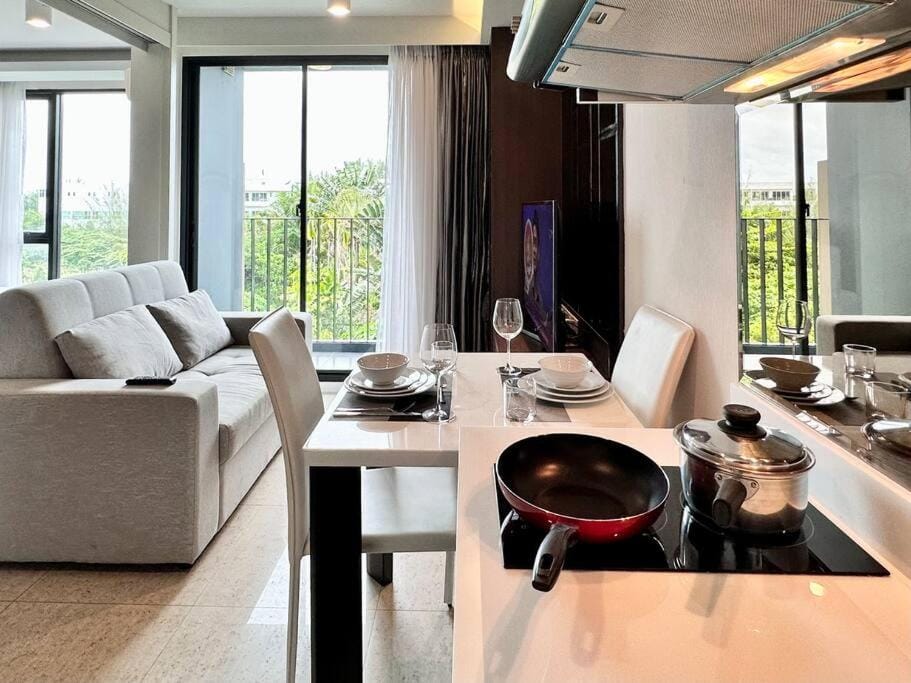 Aristo Resort Surin Beach M06 Apartment in Choeng Thale