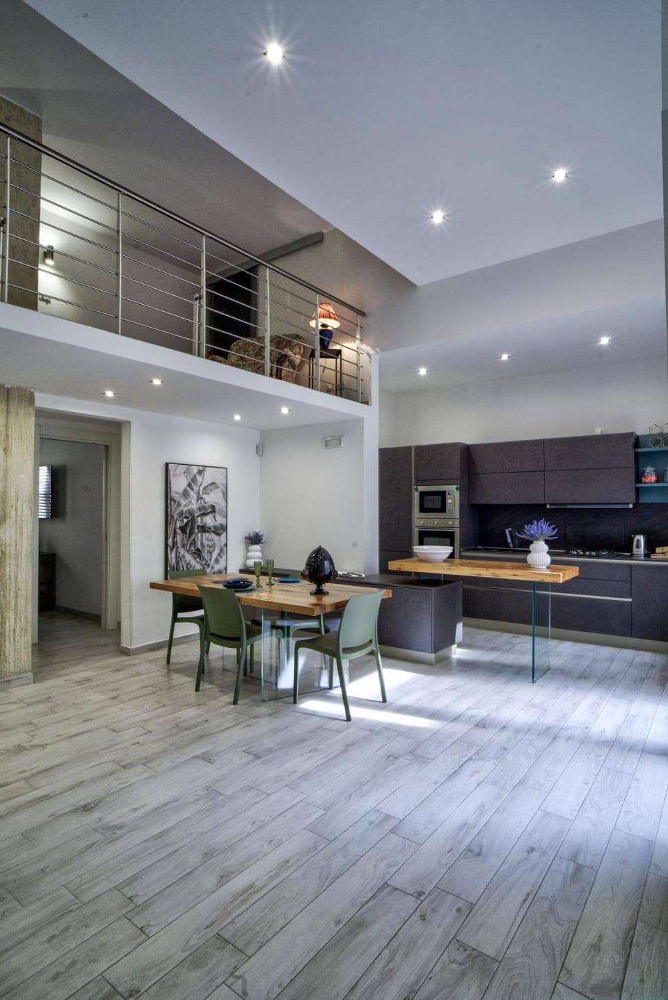 Living room, Dining area