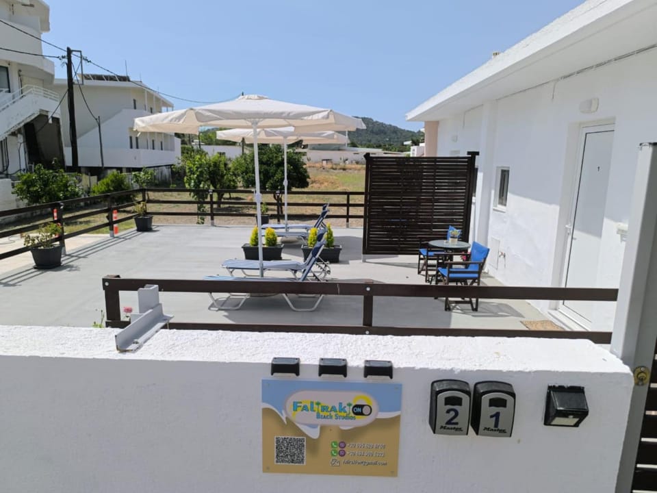 Property building, Facade/entrance