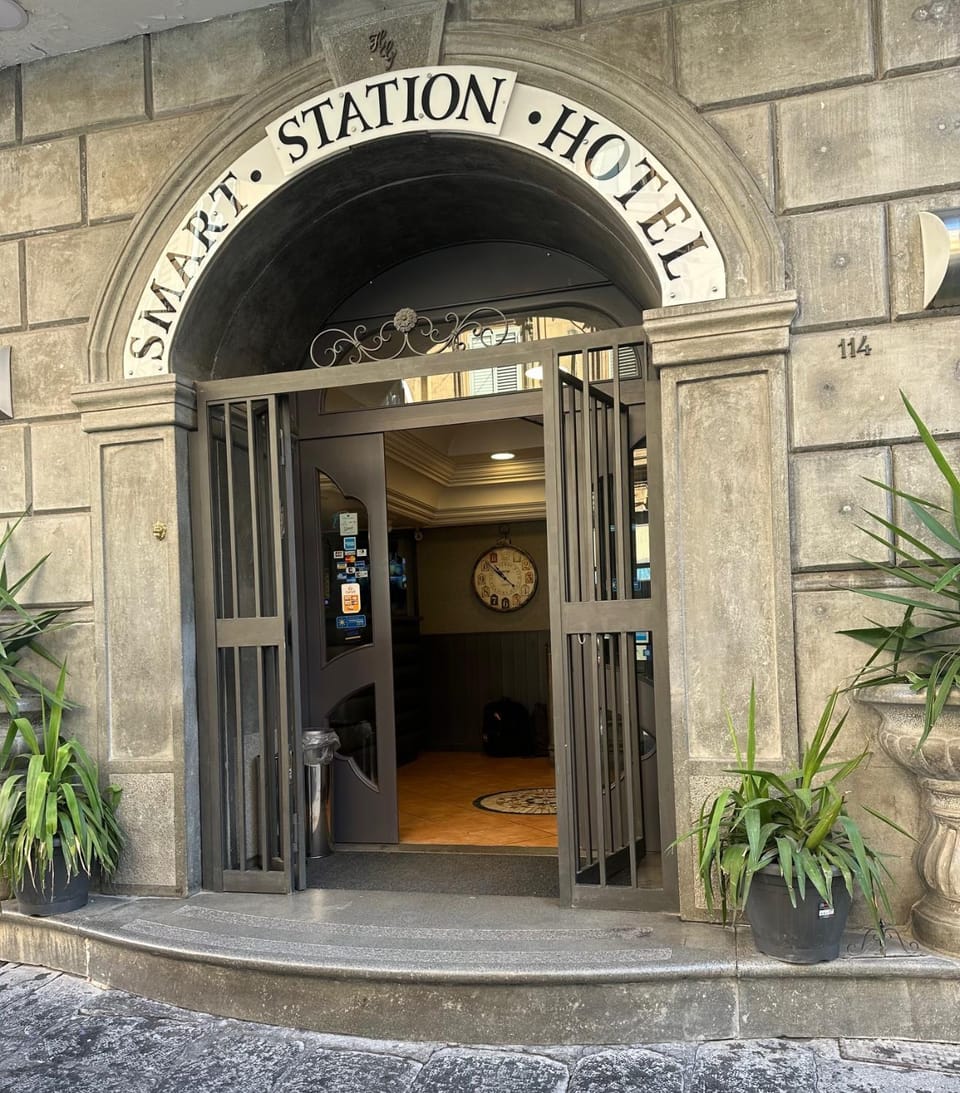 Property building, Facade/entrance