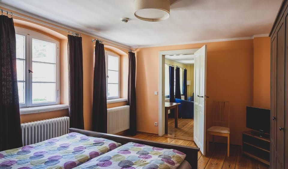 Property building, Living room, Bedroom