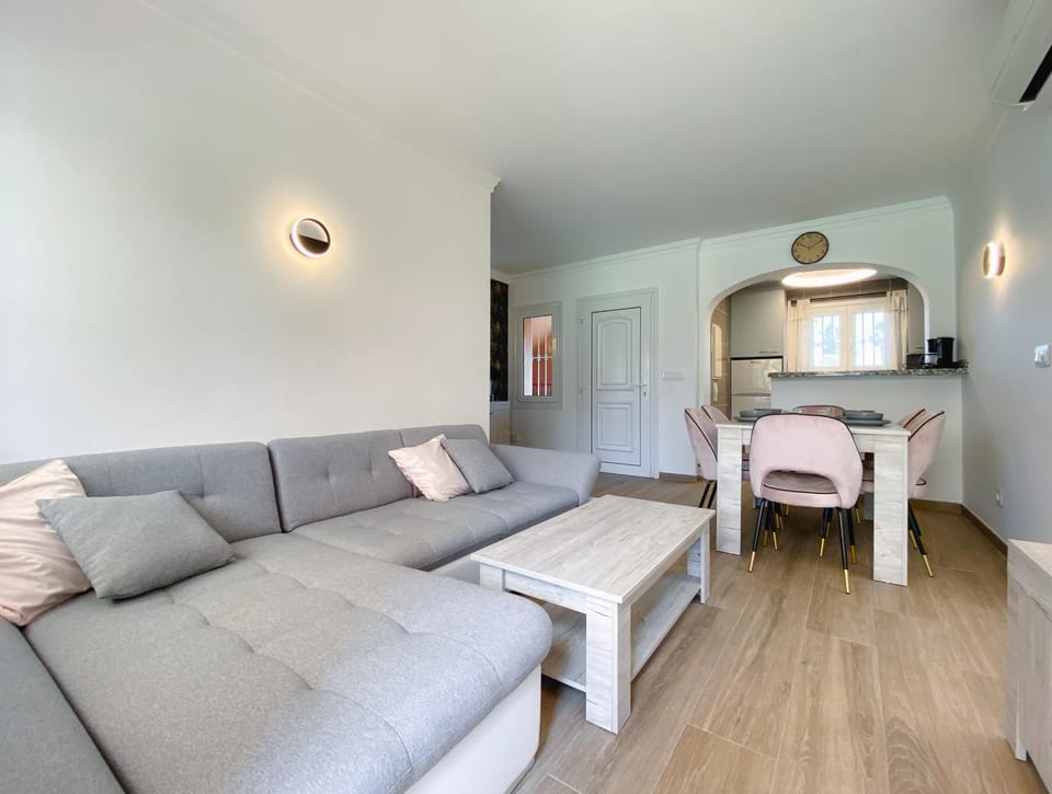 Azure Serenity by Midelisa. Apartment in Safor