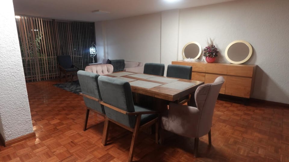 Living room, Photo of the whole room, Dining area