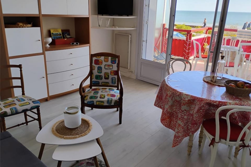 Spacious family nest facing the sea Apartment in La Baule-Escoublac