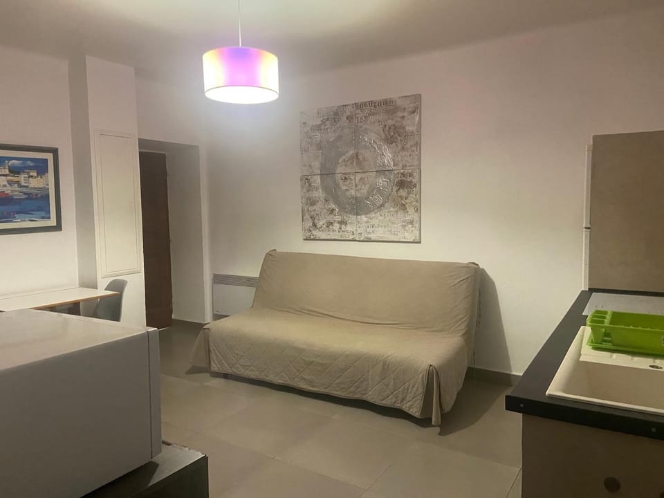 T2 4ème étage Bastia marché Apartment in Bastia